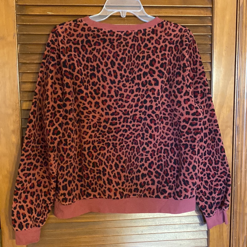 Nike Leopard Print Sweatshirt - Picture 4 of 4